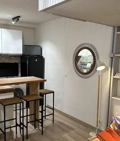 Apartment 19 Paris