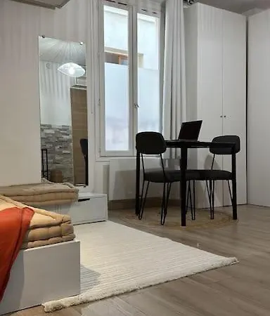 19 Apartment